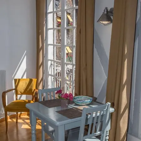 L'hallai Du Roy Apartment Le Mans