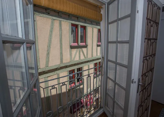 L'hallai Du Roy Apartment